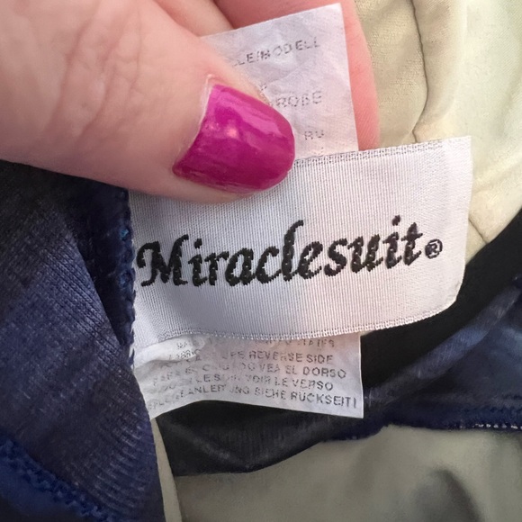 Miracle SwimSuit Size 16 DD Lite Lines Sanibel Blue & Navy - Picture 7 of 11